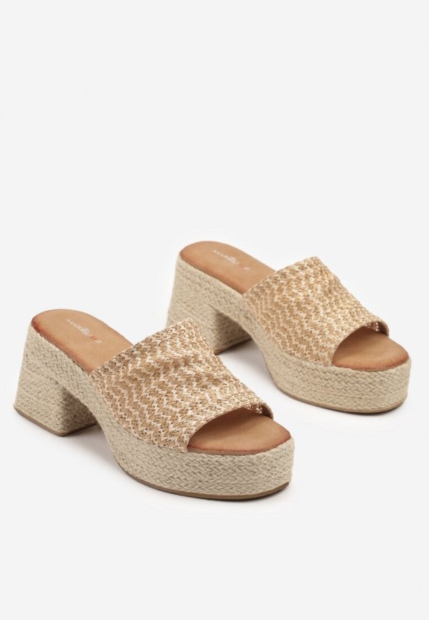 Ciemnobeżowe Klapki z Ozdobną Plecionką na Obcasie z Platformą Milabis