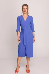 Elegancka sukienka midi z dekoltem V i rozcięciem niebieska