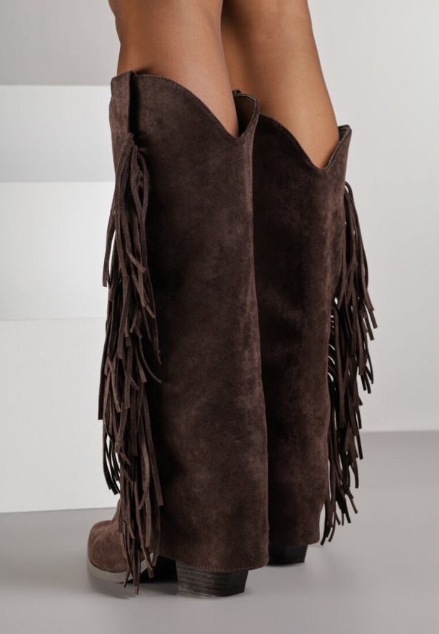 Ciemnobrązowe Kozaki Kowbojki na Stożku z Cholewką Imitującą Nogawkę z Frędzlami Monettea