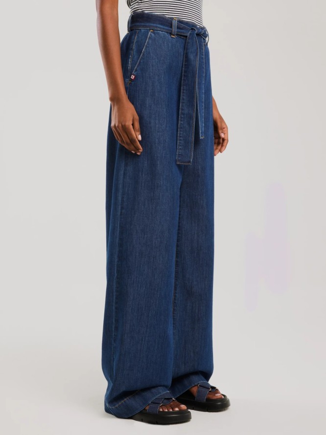 Jeansy damskie wide z paskiem granatowe Julii 550