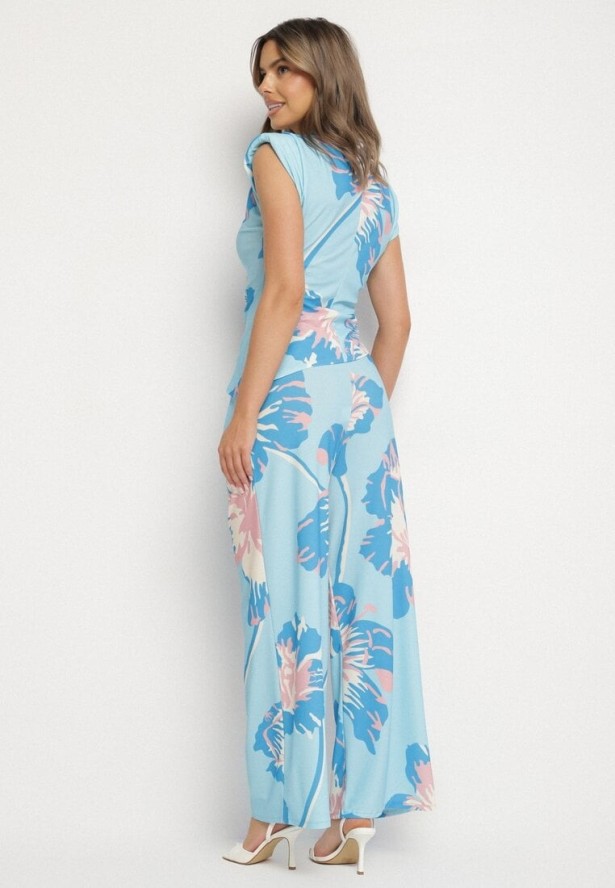 Niebieski Komplet w Kwiaty Asymetryczna Bluzka z Marszczeniem i Szerokie Spodnie Linamia