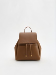 Plecak z troczkami - brązowy