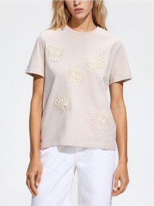T-shirt z aplikacją - kremowy