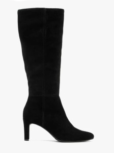 Czarne kozaki z szeroką cholewką