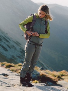 4F Kurtka softshell wiatroodporna damska - oliwkowa M