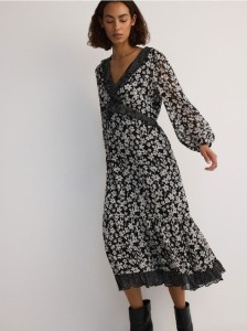 Szyfonowa sukienka z falbanami - wielobarwny