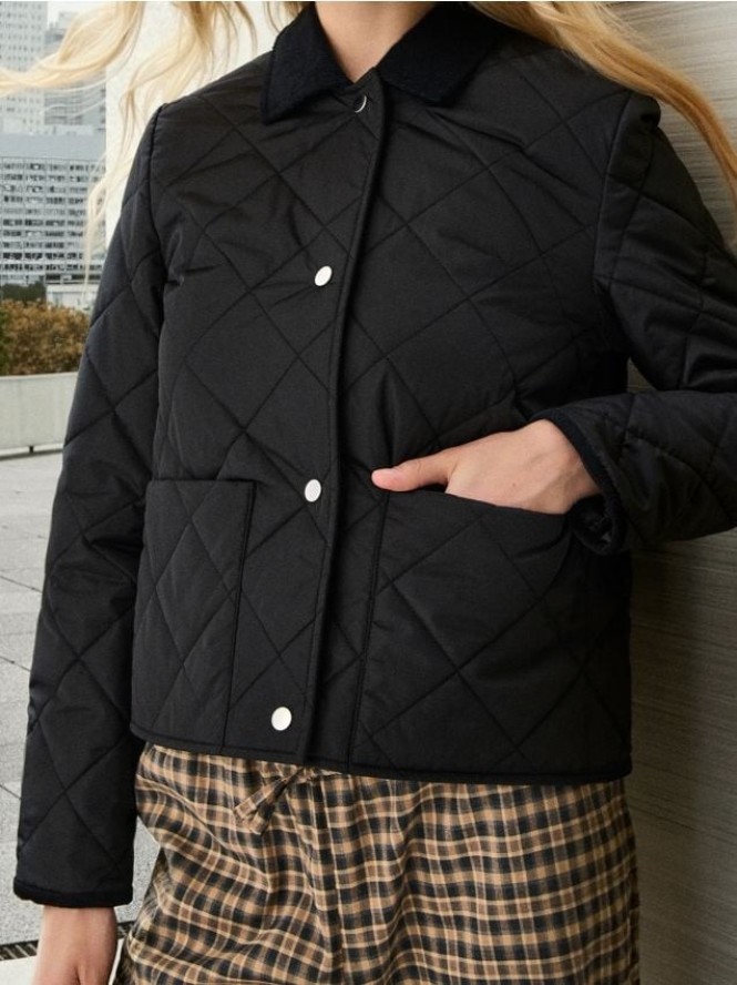 Kurtka pikowana - czarny