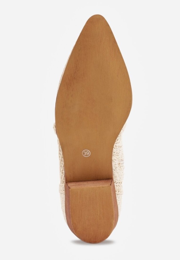 Beżowe Botki Kowbojki VICES na Niskim Stożku z Ażurową Cholewką Azinessa