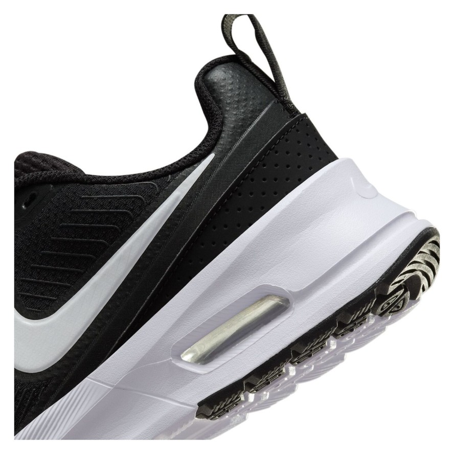 NIKE AIR MAX NUAXIS Sneakersy damskie