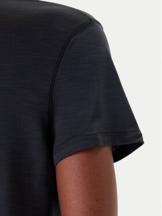 Reebok Koszulka techniczna Chill 100214669 Czarny Slim Fit