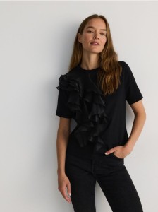 T-shirt z ozdobną falbaną - czarny