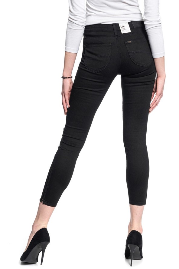 SPODNIE DAMSKIE LEE SCARLETT CROPPED BLACK RINSE L30CFS47 112106337