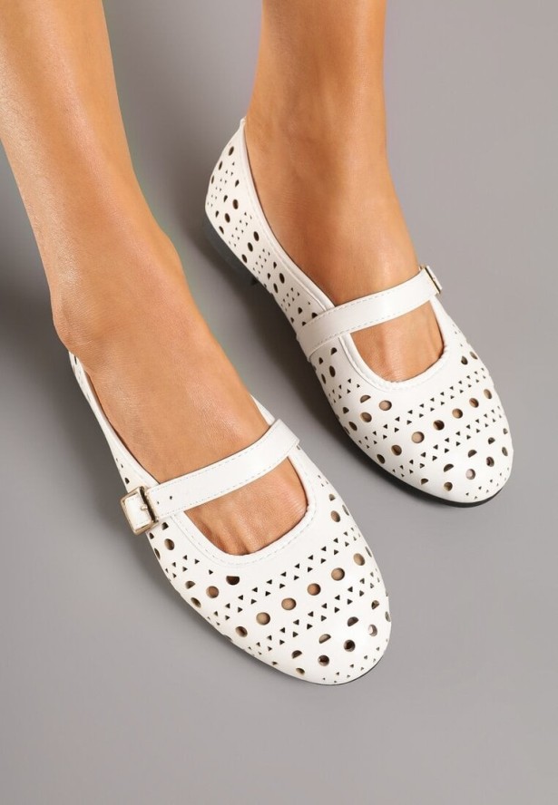Białe Balerinki Ażurowe z Zapięciem na Sprzączkę Tallia