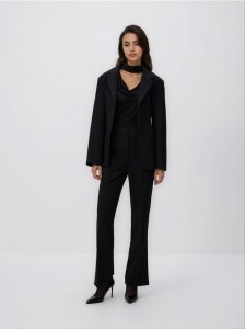 Spodnie z rozcięciem - czarny