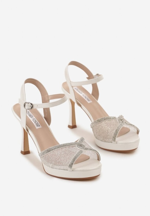 Białe Sandały na Szpilce Ozdobione Motywem Cyrkonii i Koronki Fodinna