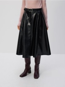 Spódnica z imitacji skóry z paskiem - czarny