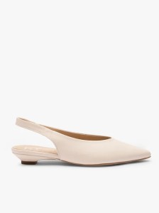 Kremowe czółenka slingback w szpic