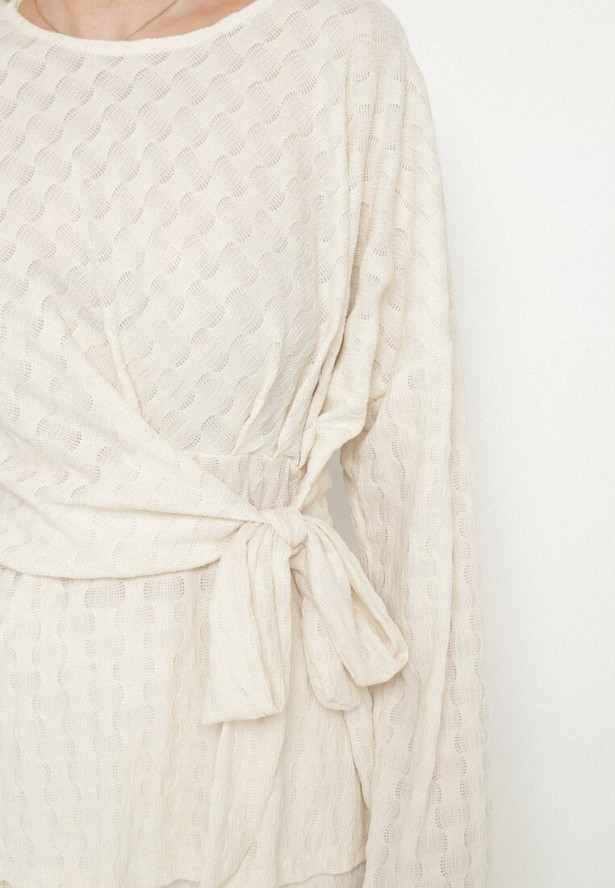 Beżowy Komplet Szerokie Spodnie i Bluzka z Ozdobnym Wiązaniem Cilinne