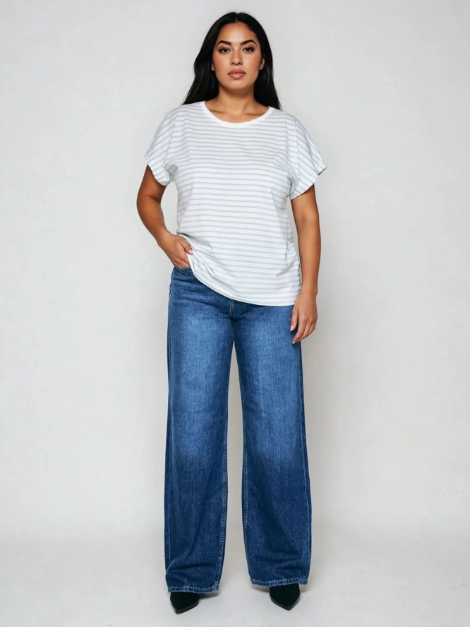 Koszulka damska w paski biało-niebieska Aleksa 400