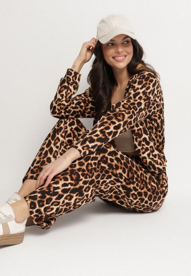 Brązowy Komplet Dresowy w Panterkę Bluza z Kapturem i Szerokie Spodnie Virhiris