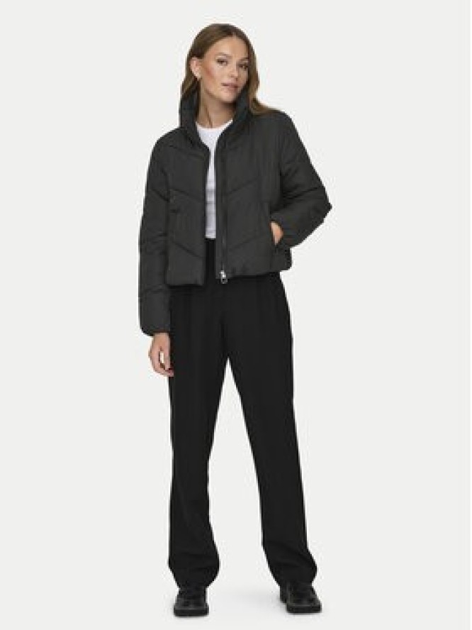 ONLY Kurtka zimowa Maggi 15308639 Czarny Regular Fit