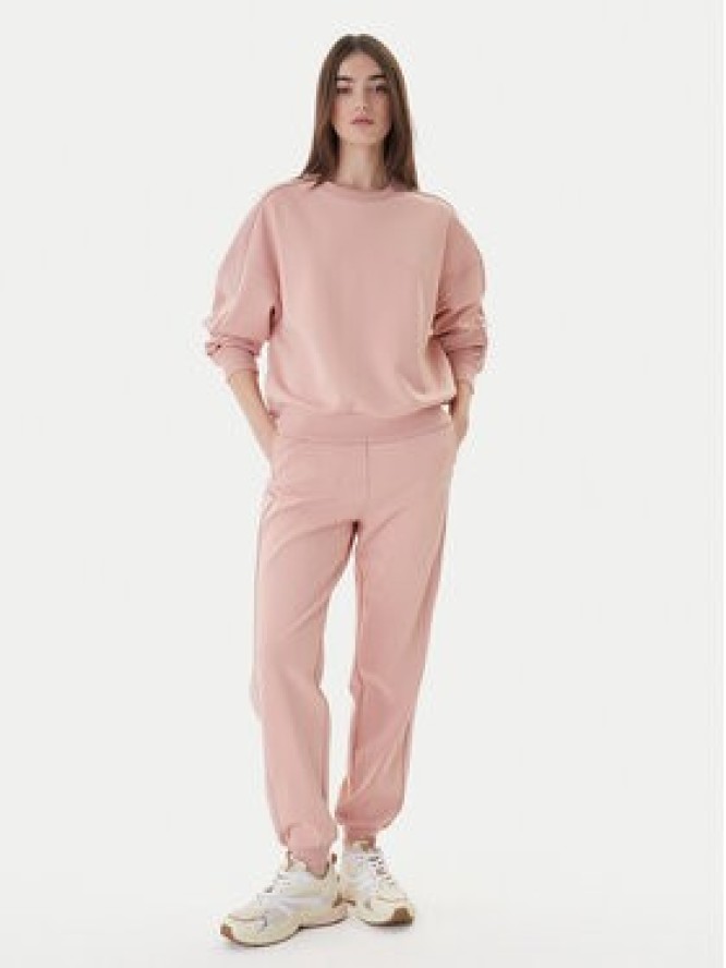 Guess Spodnie dresowe V5BB23 KCX22 Różowy Regular Fit