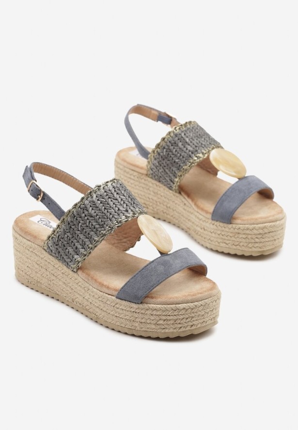 Niebieskie Sandały na Koturnie z Plecionką i Okrągłą Aplikacją Napine