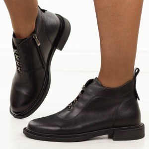 Czarne skórzane botki damskie DiA 52-122