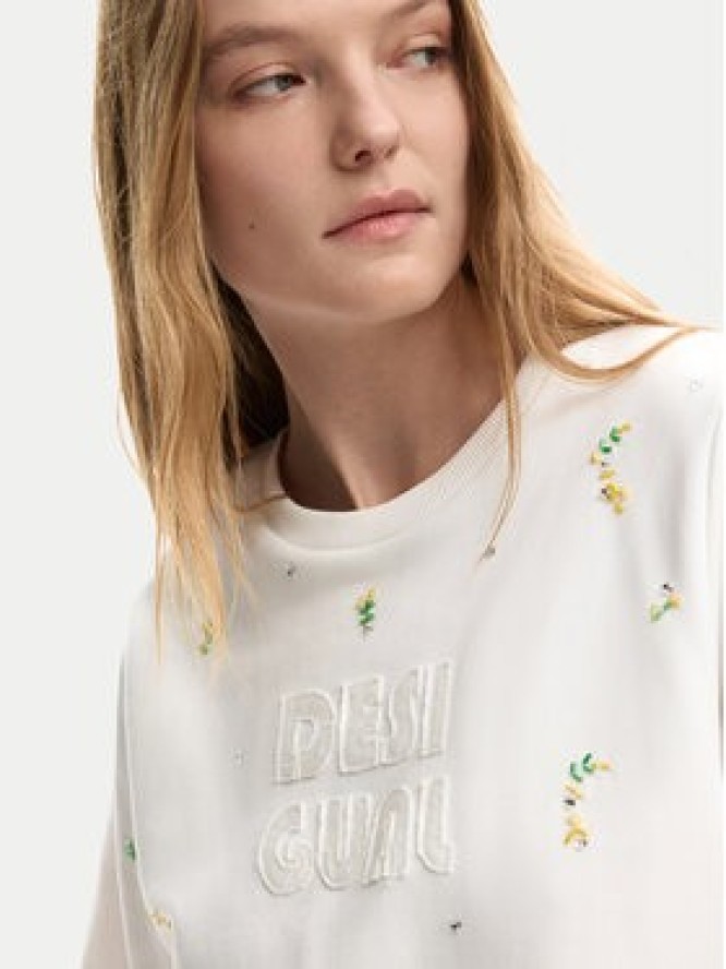 Desigual T-Shirt Oporto 26SWTK09 Écru Regular Fit