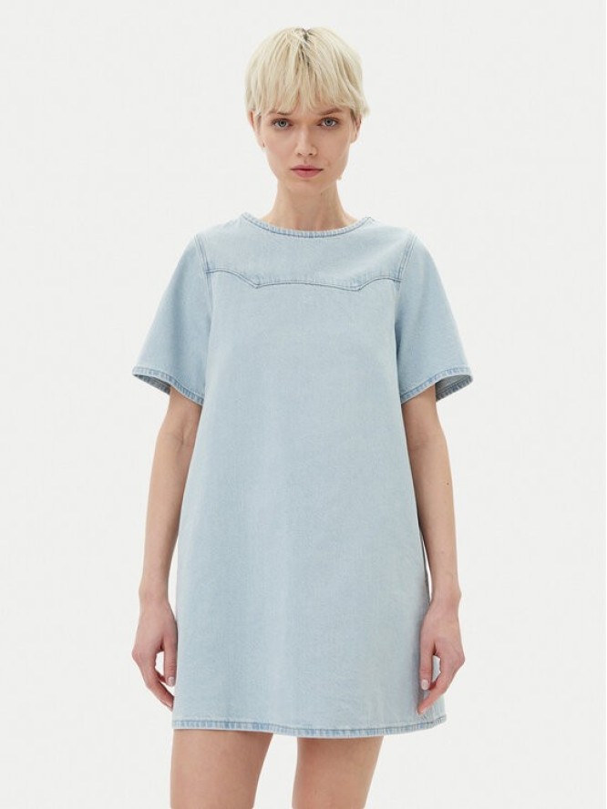 Levi's® Sukienka jeansowa 001WD-0000 Błękitny Regular Fit