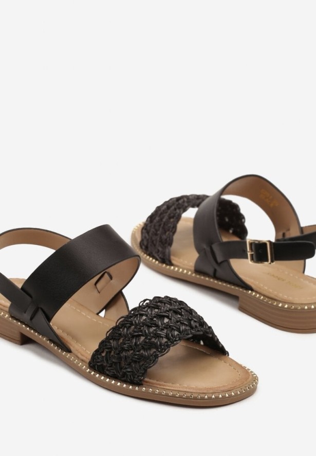 Czarne Sandały Ozdobione Plecionym Paskiem z Przodu Kolithiela