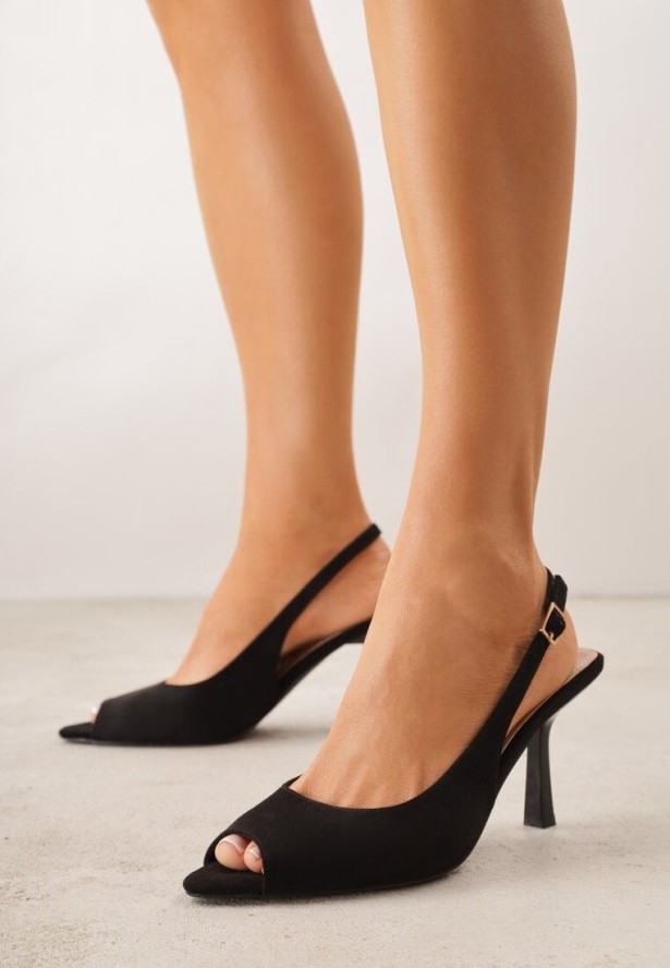 Czarne Sandały na Szpilce z Wycięciem na Palce i Odkrytą Piętą Zitissa