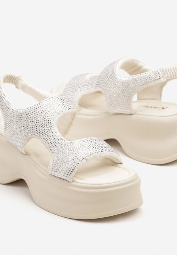 Beżowe Sandały na Grubej Podeszwie Zdobione Cyrkoniami Felidania