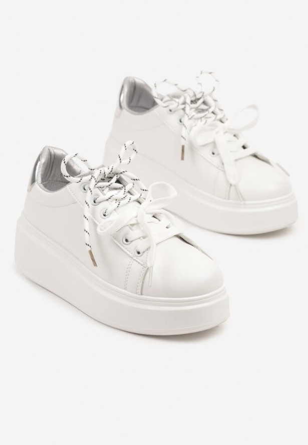 Biało-Srebrne Sneakersy Ozdobione Podwójnym Wiązaniem Zdivane