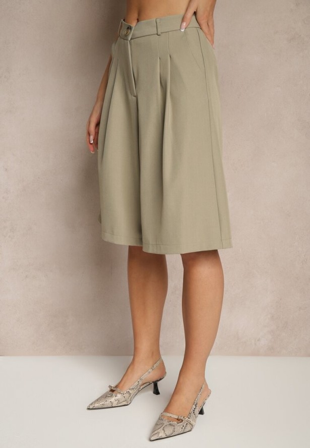 Jasnozielone Szerokie Szorty Typu Bermudy Zdobione Zakładkami Sonellea