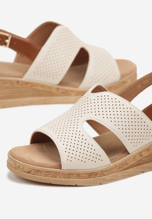 Beżowe Ażurowe Sandały na Koturnie ze Skórzaną Wkładką Liressa