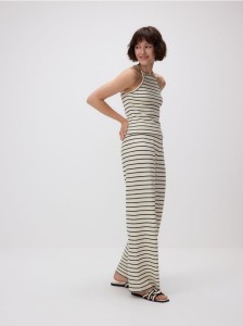 Spodnie w paski - wielobarwny