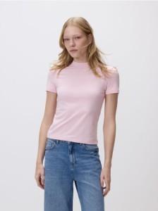 T-shirt slim fit - pastelowy róż