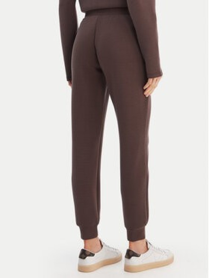 Guess Spodnie dresowe V4YB08 KCAY2 Brązowy Regular Fit