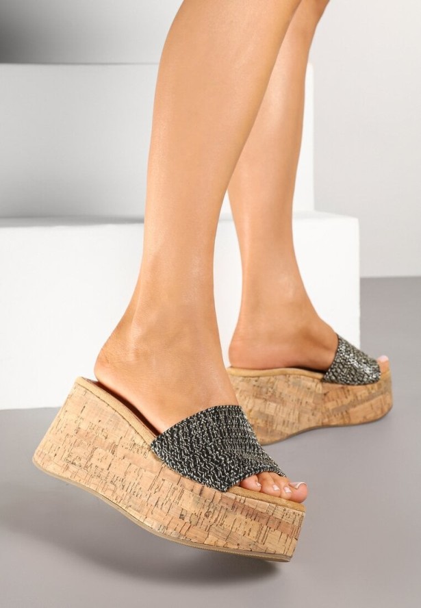 Czarne Klapki na Platformie i Koturnie z Plecionym Paskiem Eliseny