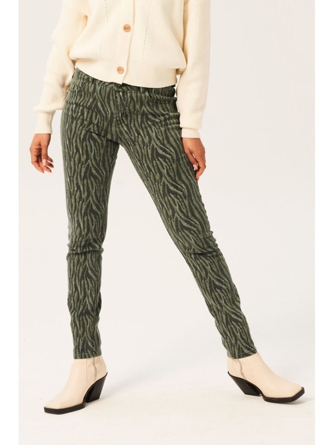 Garcia Spodnie w kolorze oliwkowym rozmiar: W29