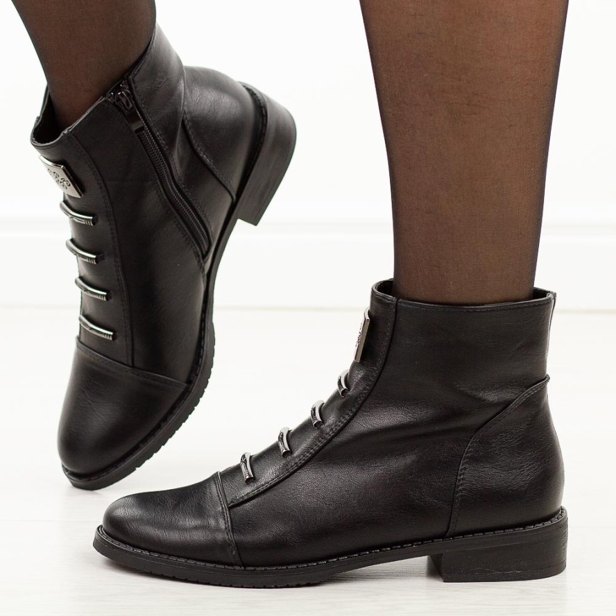 Czarne płaskie botki damskie M.Daszyński Sa62-126