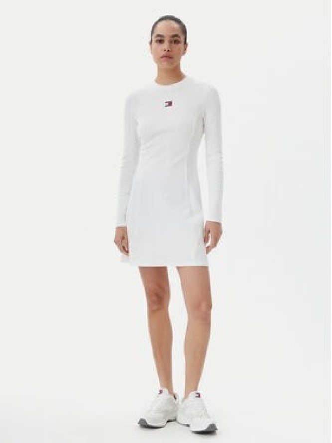 Tommy Jeans Sukienka codzienna Badge DW0DW20666 Biały Slim Fit