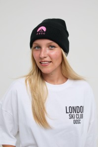 Klasyczna czapka beanie - czarna z białym logo