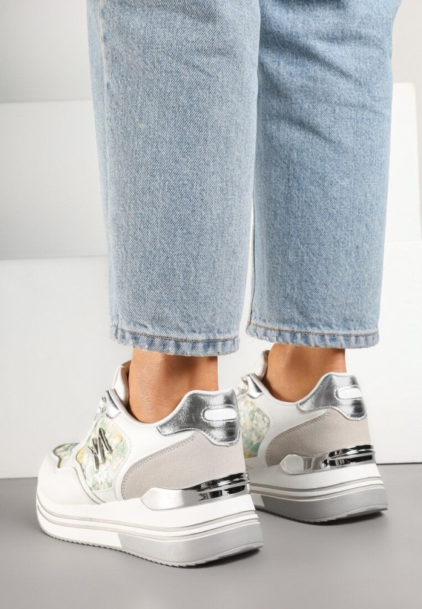 Biało-Zielone Sneakersy Ozdobione Metalicznymi Literami Divlirra