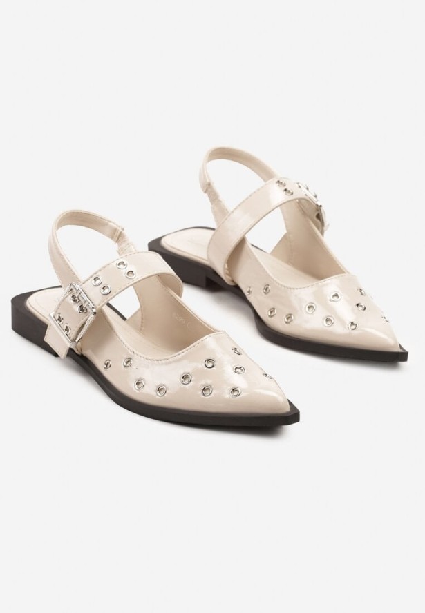 Beżowe Sandały Lakierowane z Ozdobnymi Klamrami Sanilea