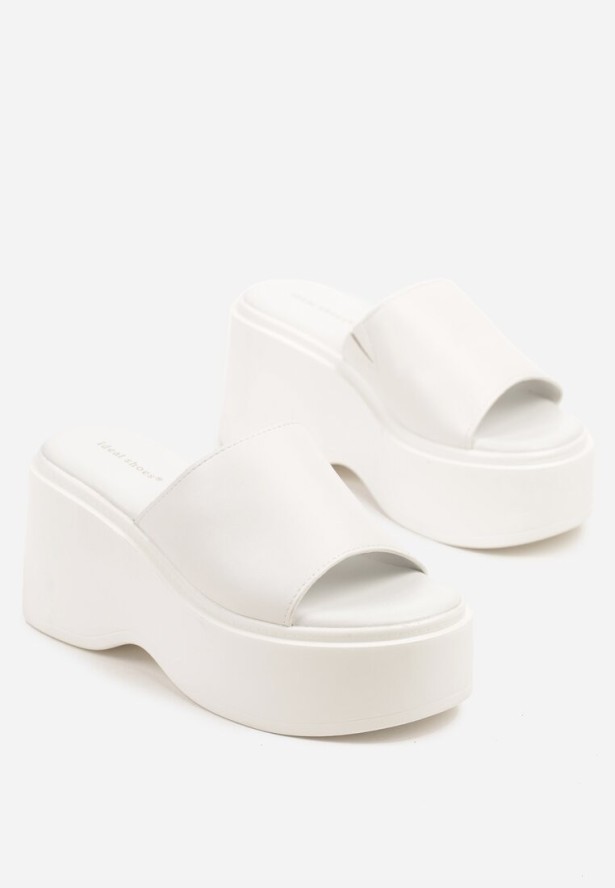 Białe Basicowe Klapki na Platformie Faliriela