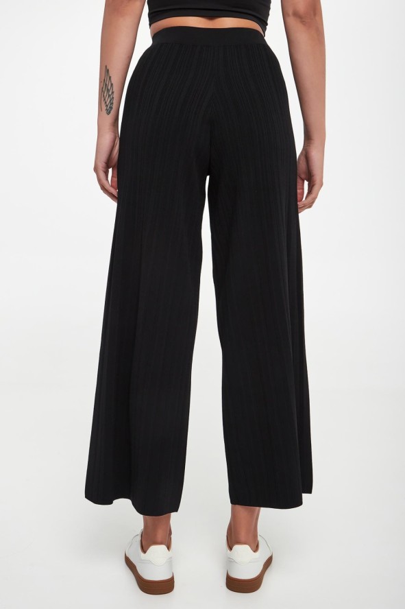 Spodnie damskie Superbo WEEKEND MAX MARA