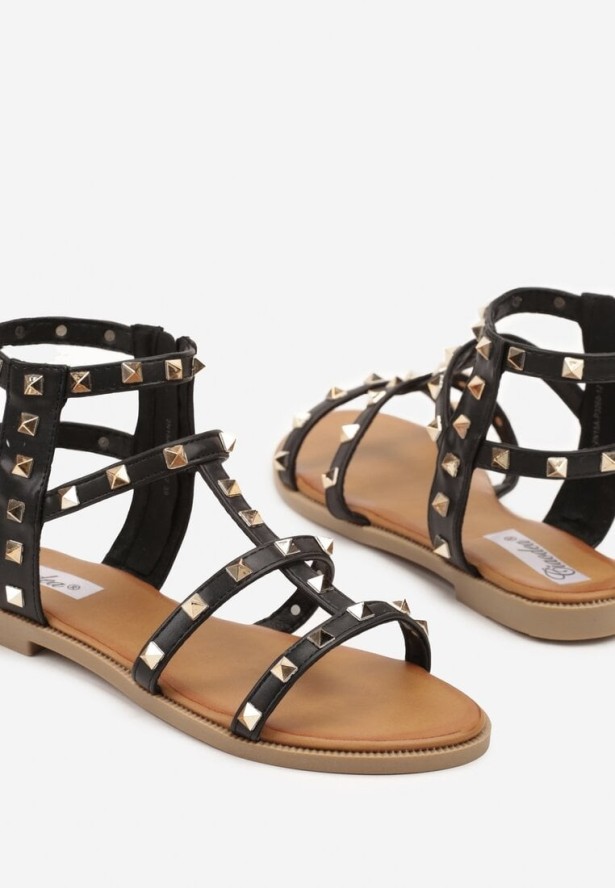 Czarne Sandały Gladiatorki Zdobione Ćwiekami Tesiela