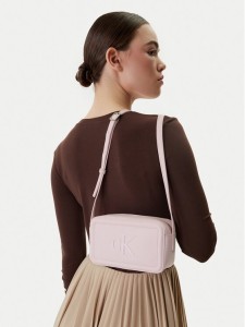 Calvin Klein Torebka Bold Ck Camera Bag LV04F3220G Różowy